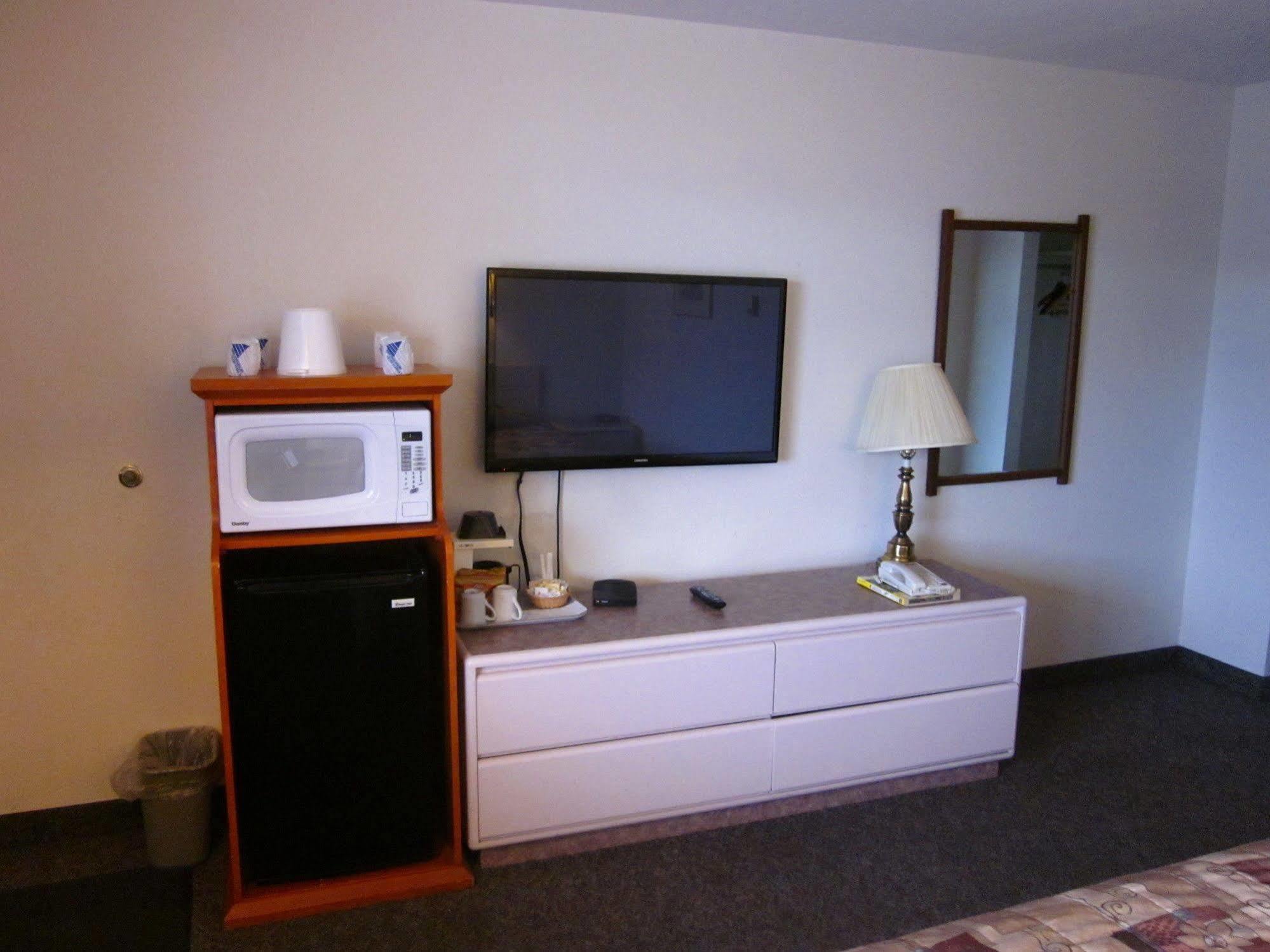 Chinook Motel Летбридж Экстерьер фото